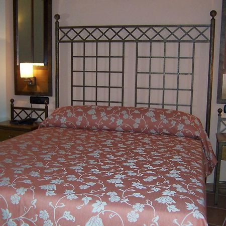 Ele Santabarbara Hotel Castilleja de la Cuesta Ngoại thất bức ảnh