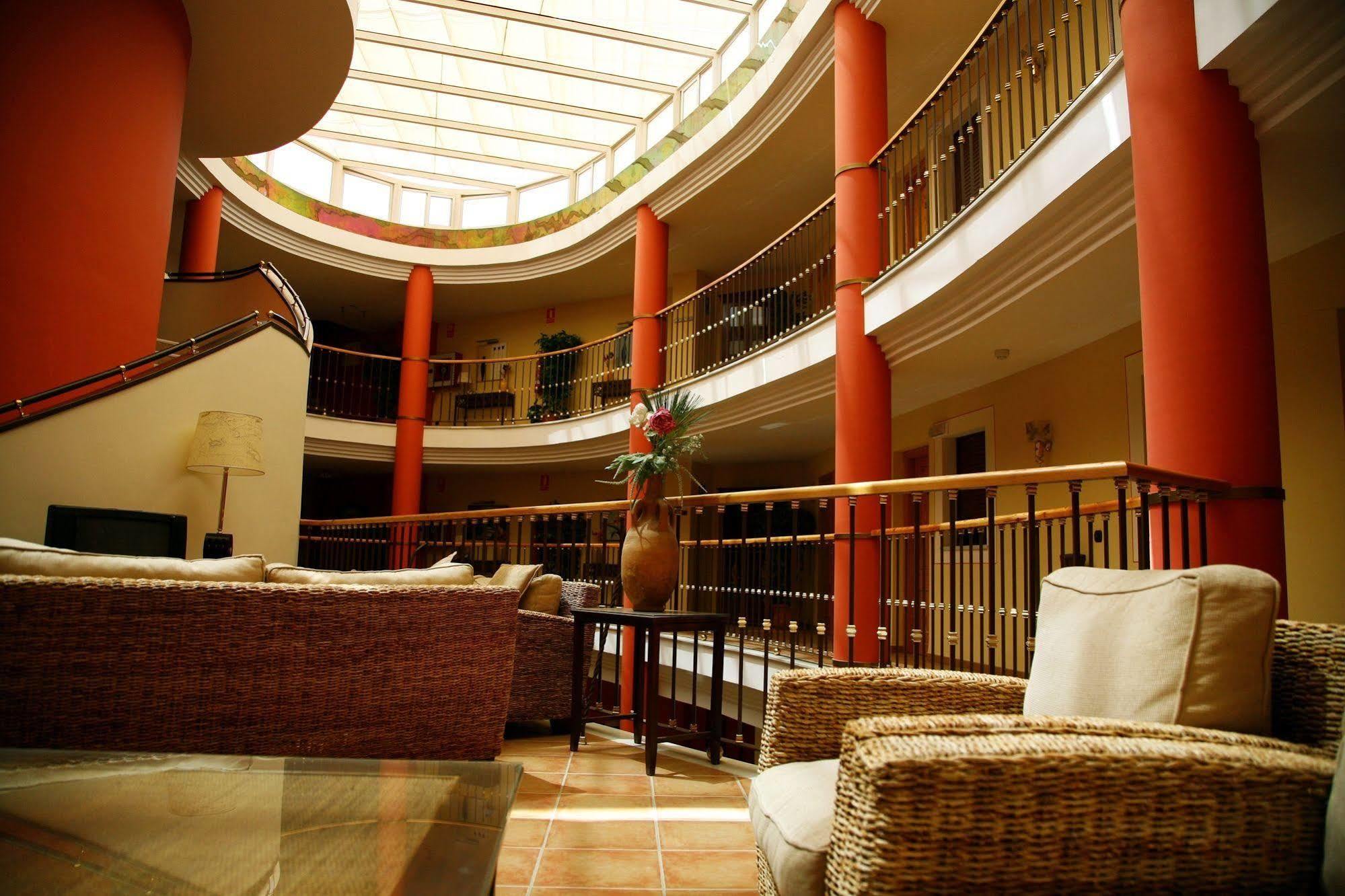 Ele Santabarbara Hotel Castilleja de la Cuesta Ngoại thất bức ảnh